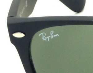 Authentic Ray-Ban logo in the upper corner of the lens